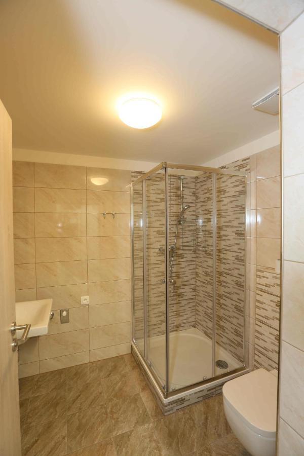 Apartmany Aura โบจิดาร์ ภายนอก รูปภาพ